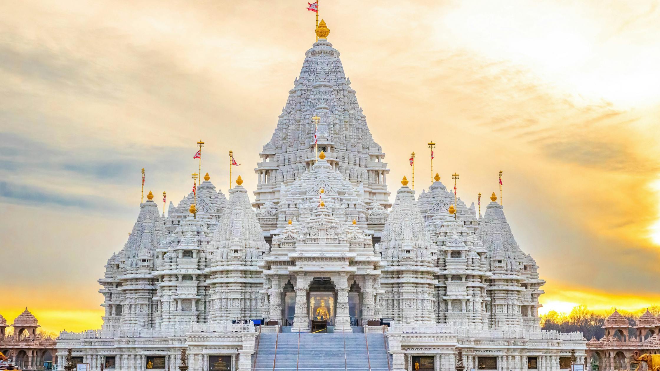 Maheswarnath Mandir – The Largest Hindu Temple
